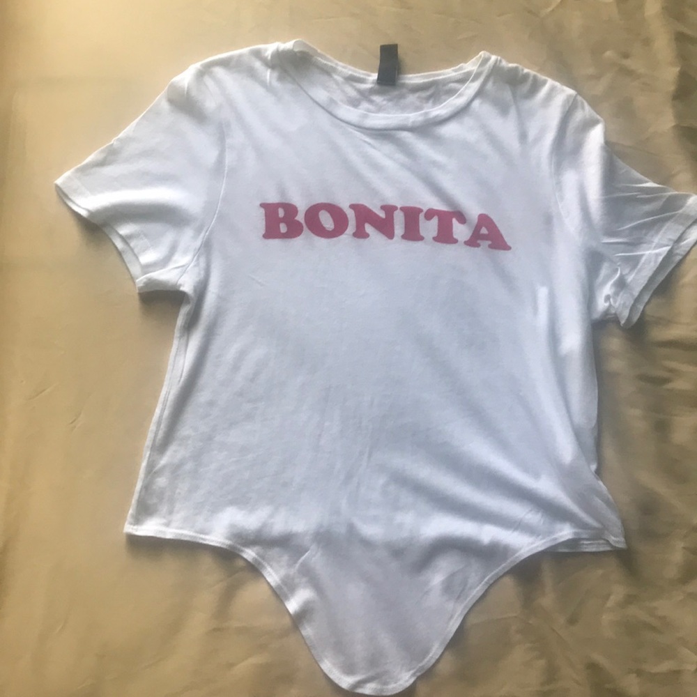 Knotted Bonita Cropped Tee
